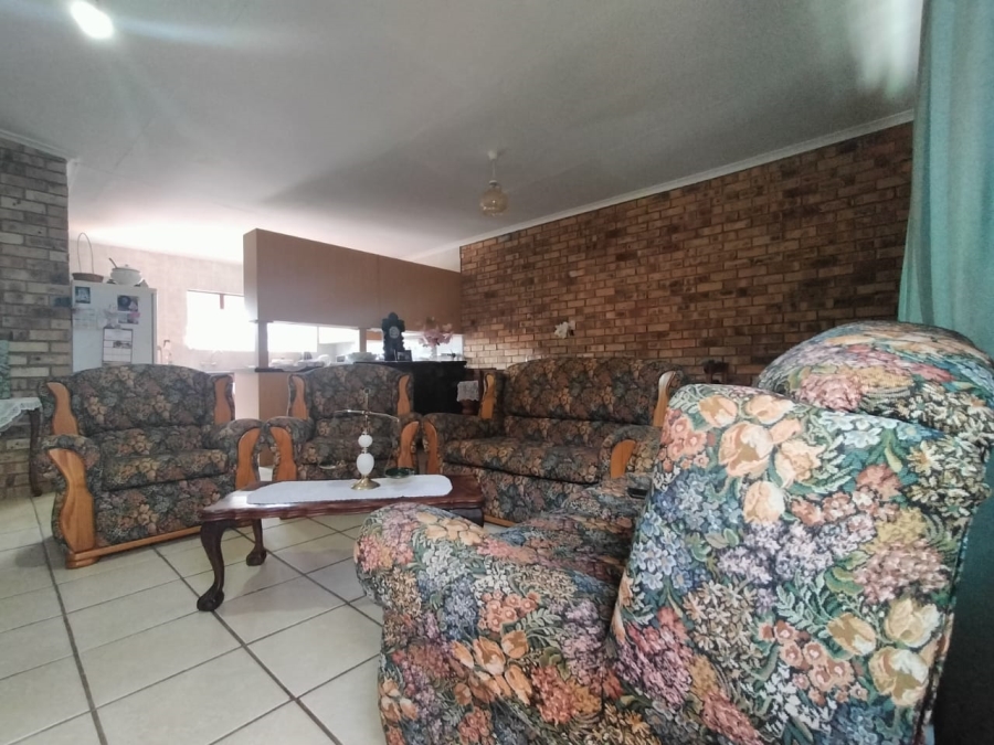 4 Bedroom Property for Sale in Vaal Park North West